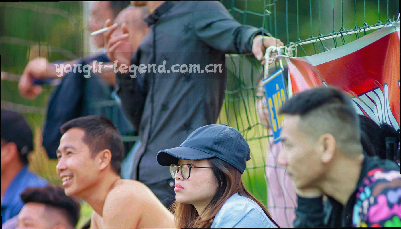 抽象书签与索引纹理叠加的深色背景